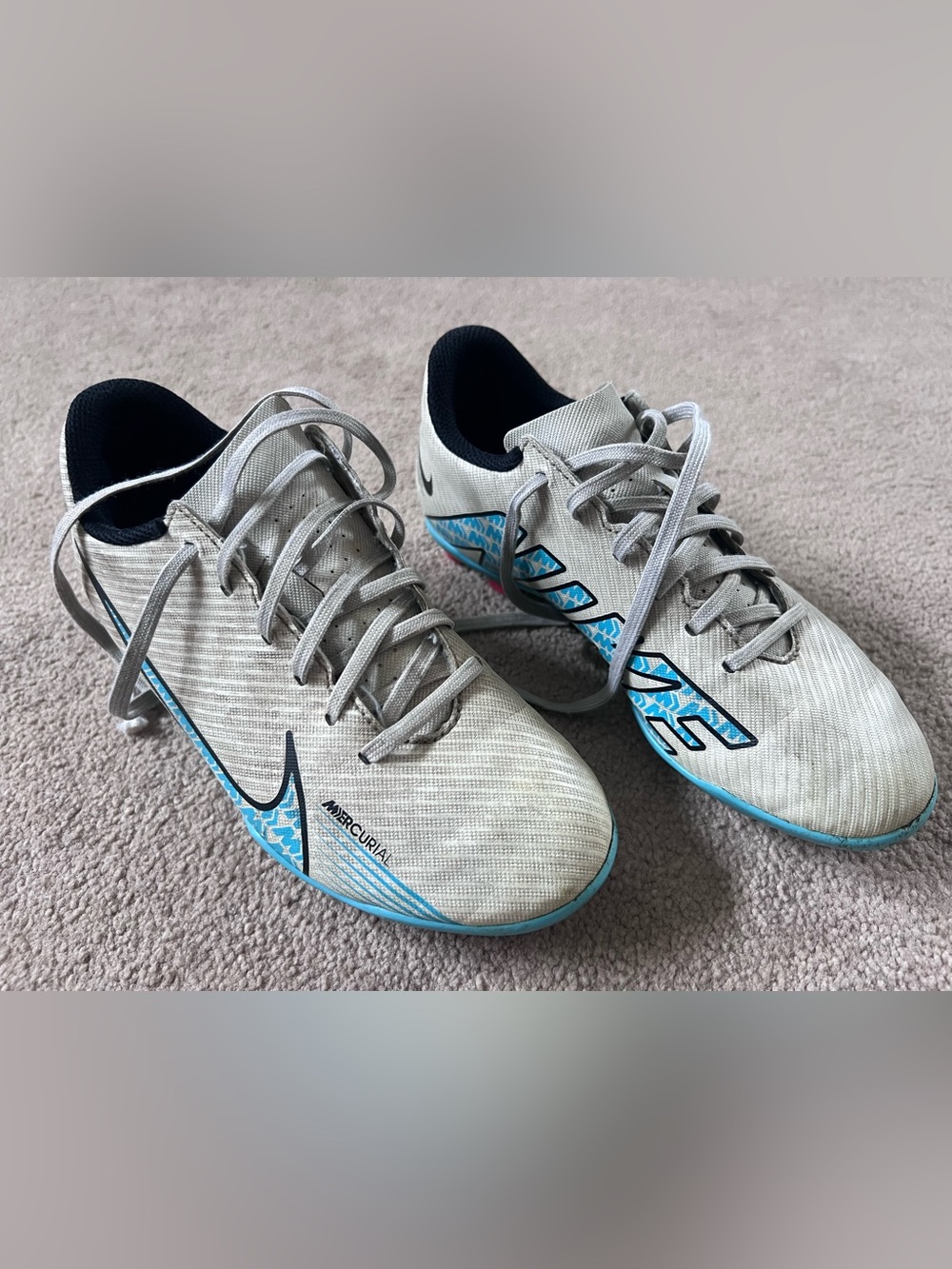 Nike Youth Soccer Cleats